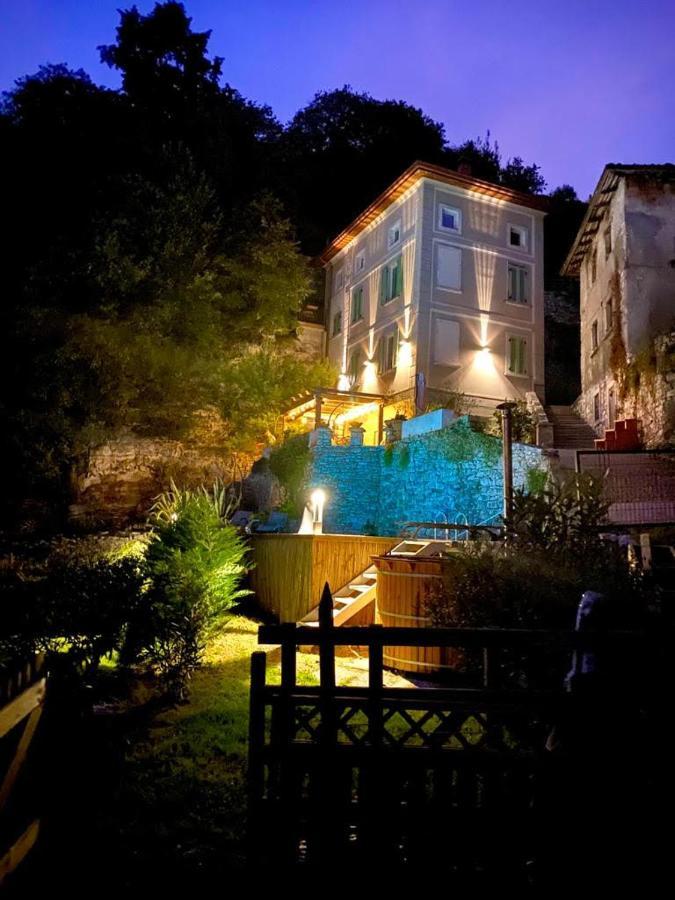 La Casa Sulla Collina Del Castello Villa Breno Kültér fotó