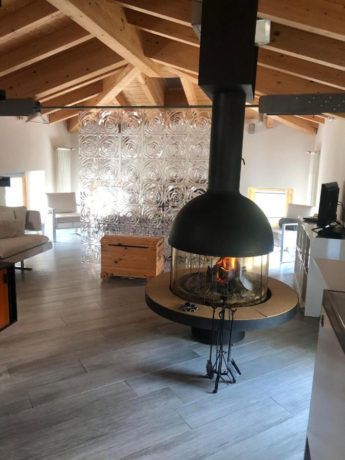 La Casa Sulla Collina Del Castello Villa Breno Kültér fotó